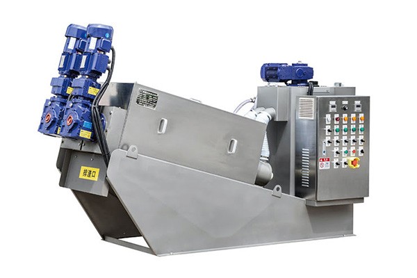 Stacked sludge thickener